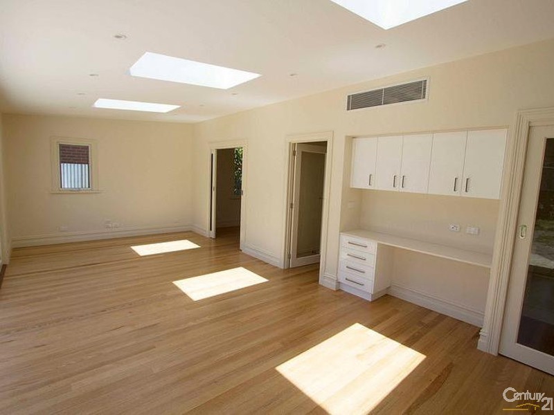 24 SCHILD STREET, Yarraville VIC 3013