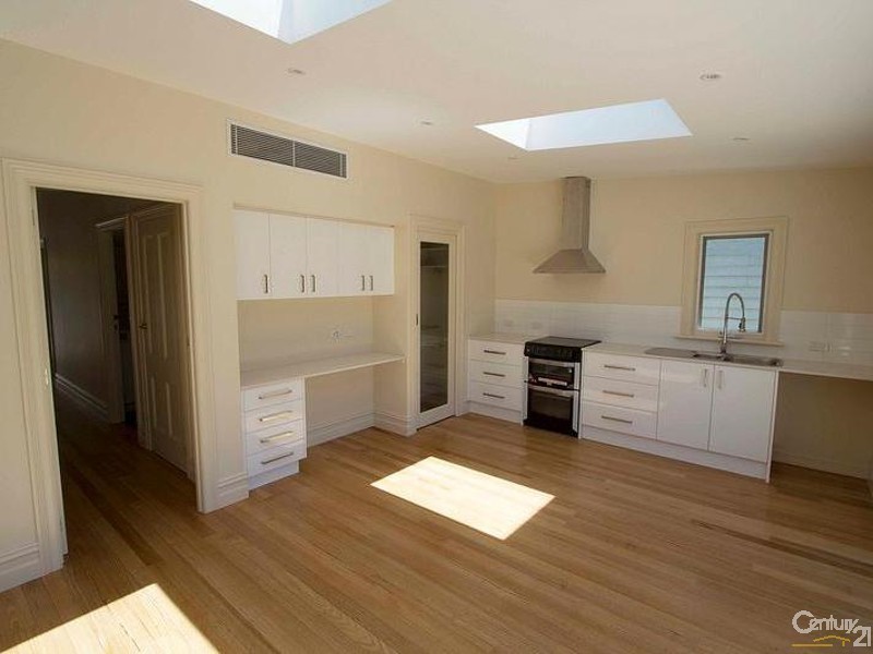 24 SCHILD STREET, Yarraville VIC 3013