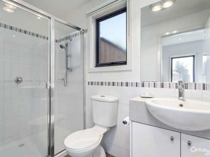 1/30 Clyde Street, Newport VIC 3015