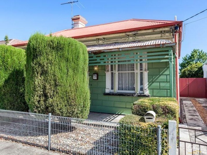 33 Peel Street, Newport VIC 3015
