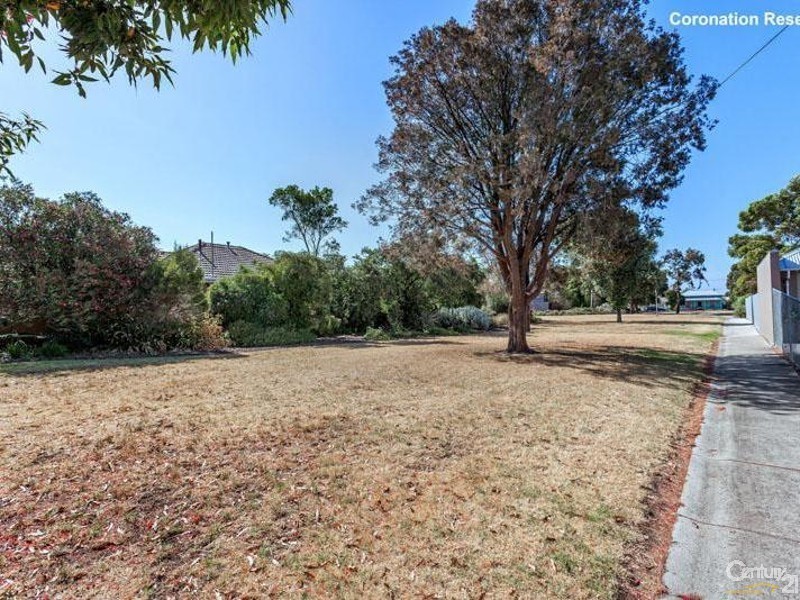 33 Peel Street, Newport VIC 3015