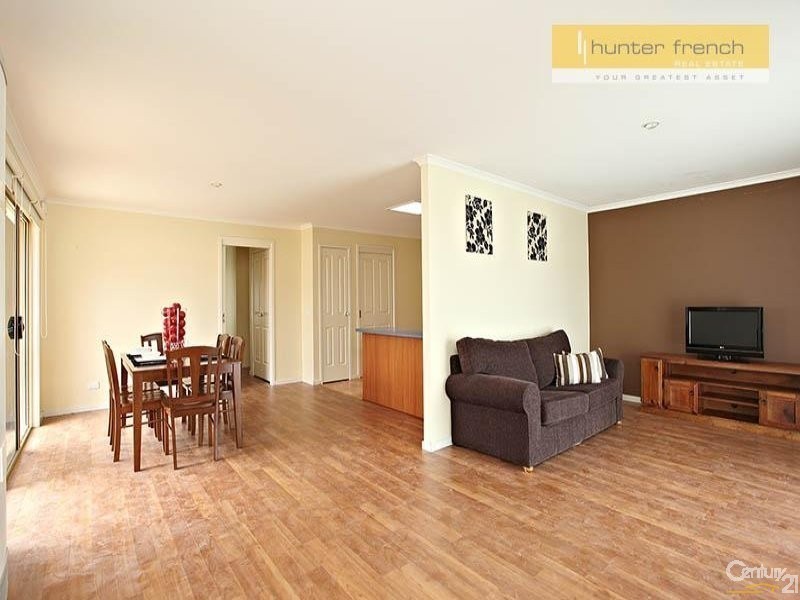 10 CANTAL COURT, Hoppers Crossing VIC 3029