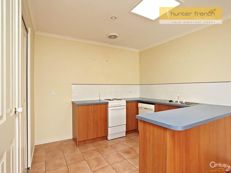 10 CANTAL COURT, Hoppers Crossing VIC 3029