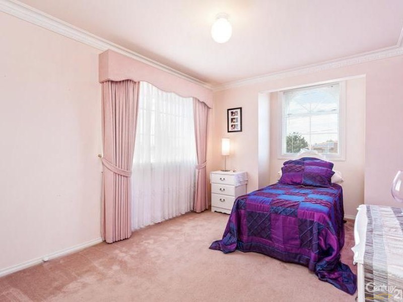 28 Dickenson Street, Altona Meadows VIC 3028