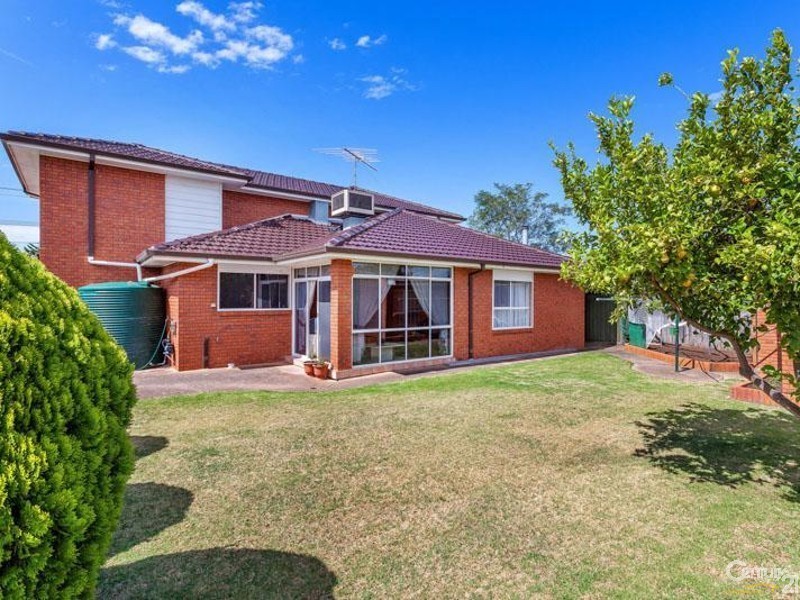 28 Dickenson Street, Altona Meadows VIC 3028
