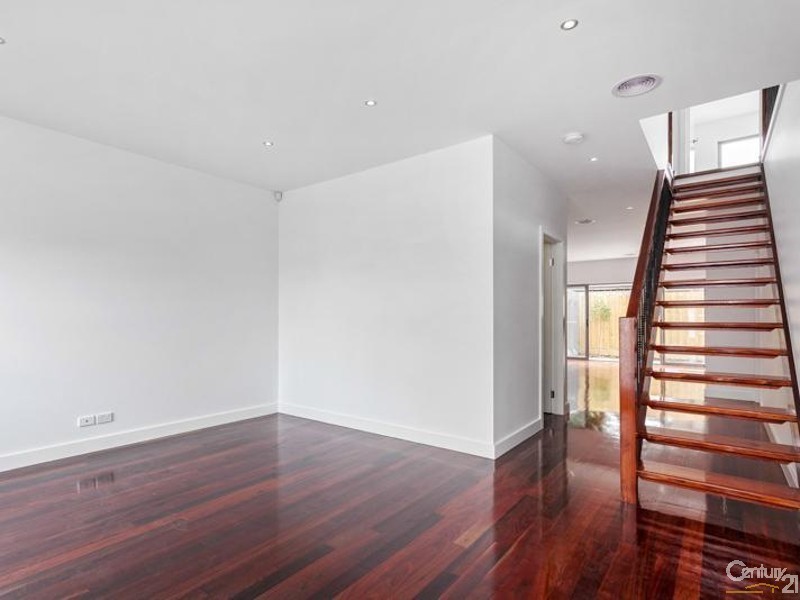 3/15 MADDOX ROAD, Newport VIC 3015