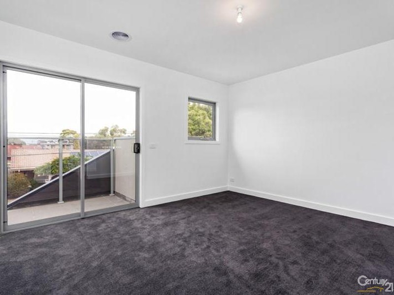 3/15 MADDOX ROAD, Newport VIC 3015