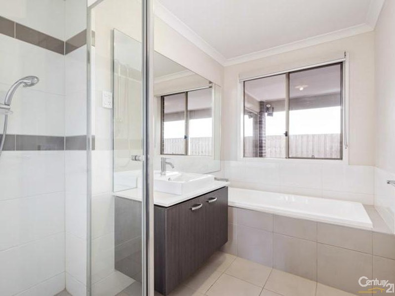 26 IRONWOOD DRIVE, Point Cook VIC 3030