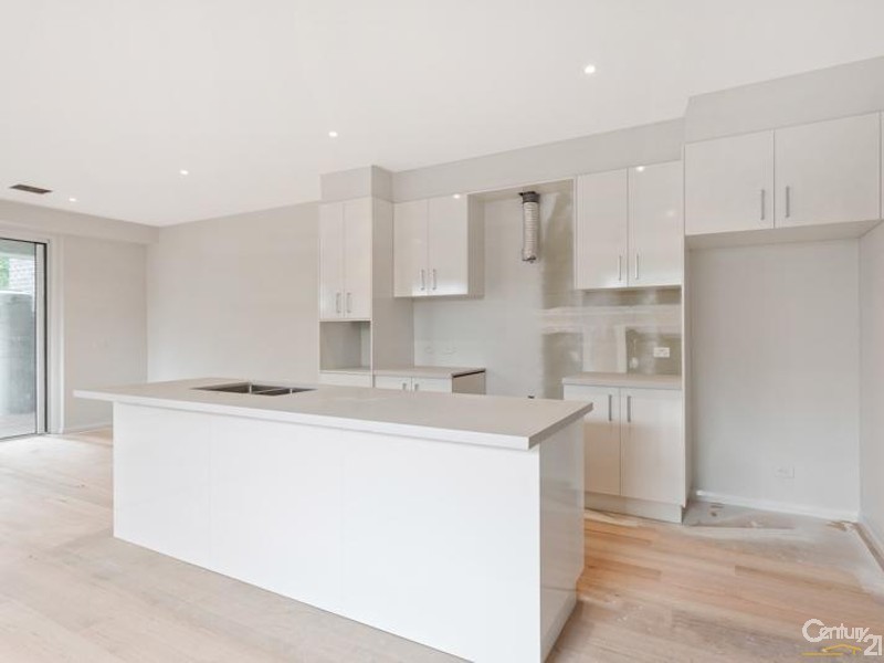 1/113 GRIEVE PARADE, Altona VIC 3018