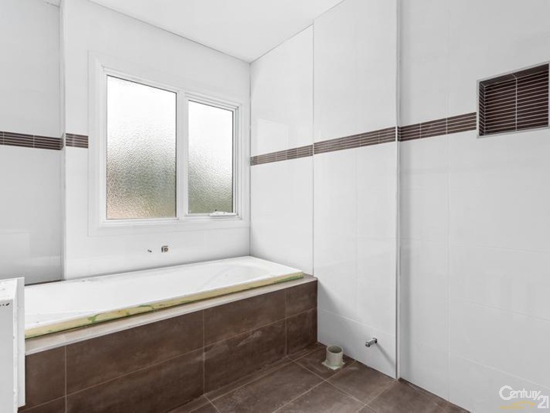 1/113 GRIEVE PARADE, Altona VIC 3018