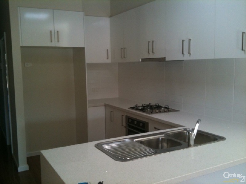 1/11 RICHARDS COURT, Brooklyn VIC 3012