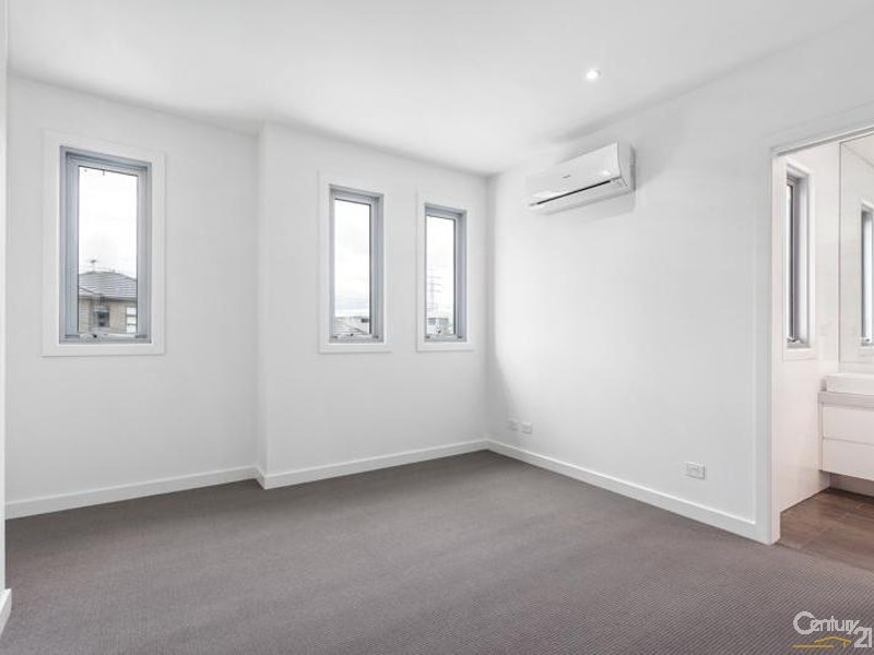 15a ANDREWS STREET, Spotswood VIC 3015