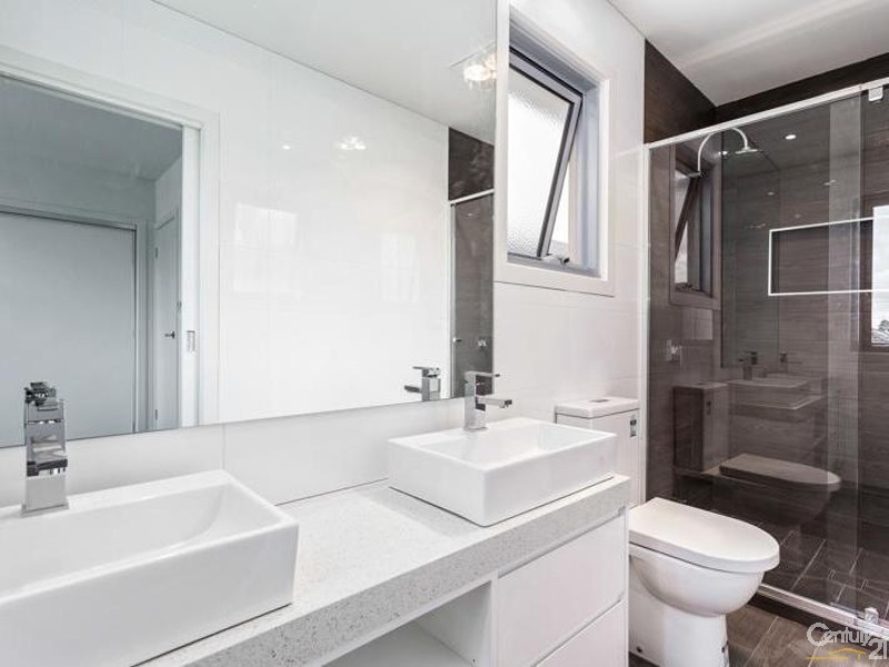 15a ANDREWS STREET, Spotswood VIC 3015