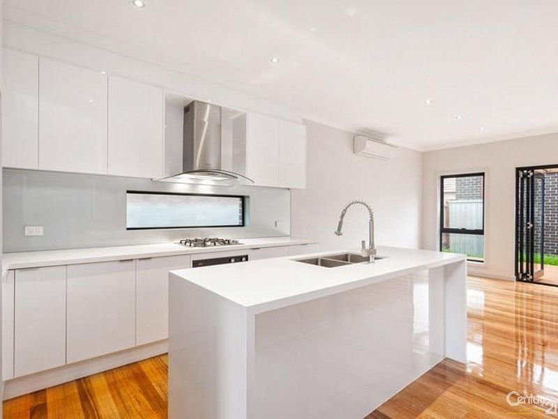 2/38 Maddox Road, Newport VIC 3015