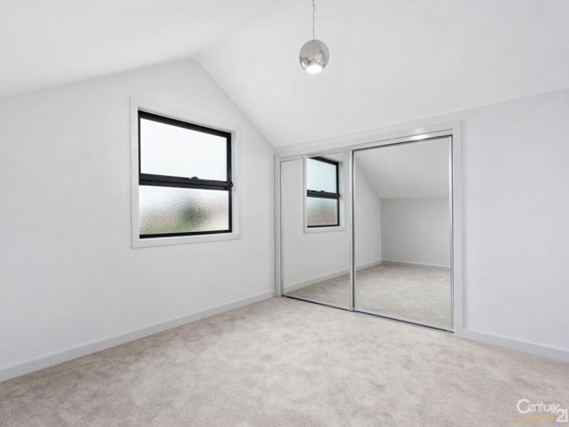 2/38 Maddox Road, Newport VIC 3015