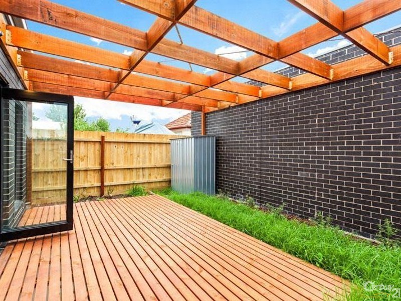 2/38 Maddox Road, Newport VIC 3015