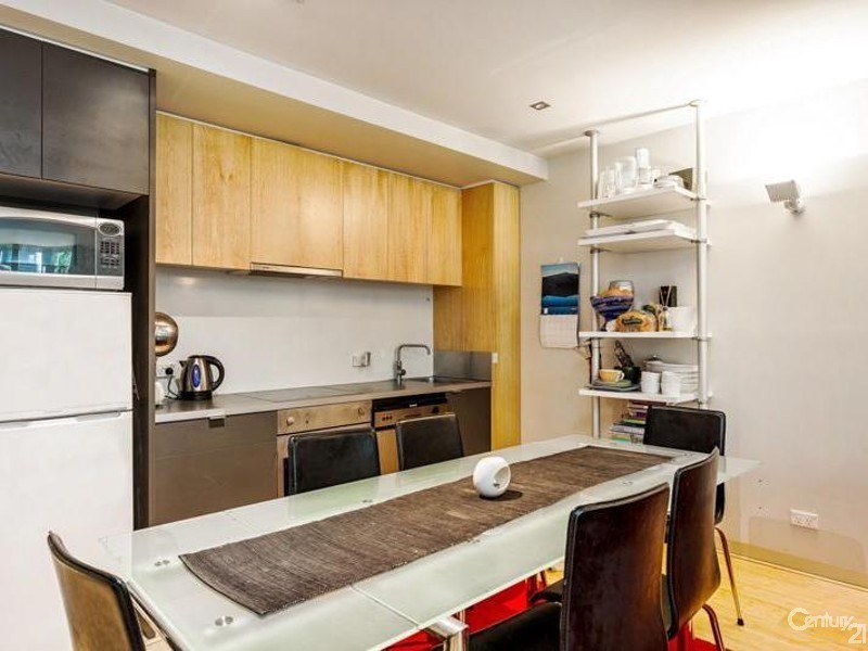 207/2 Rouse Street, Port Melbourne VIC 3207