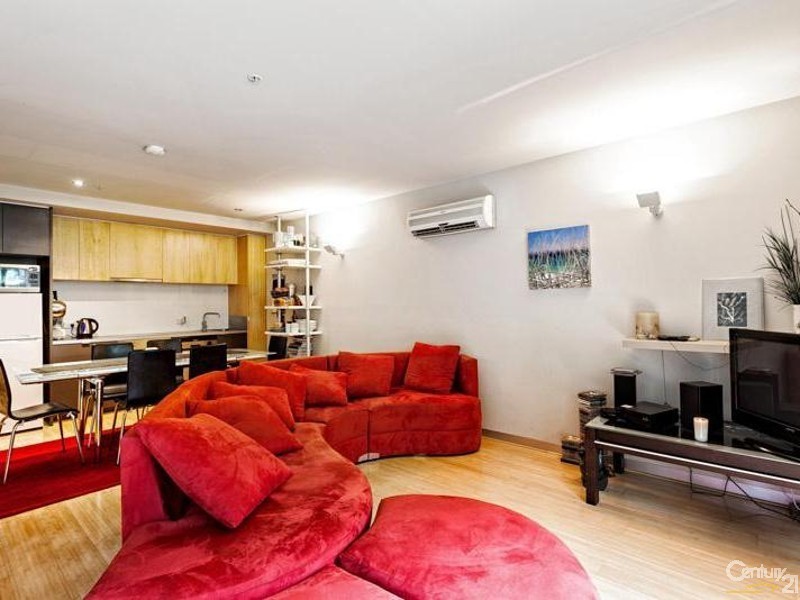 207/2 Rouse Street, Port Melbourne VIC 3207