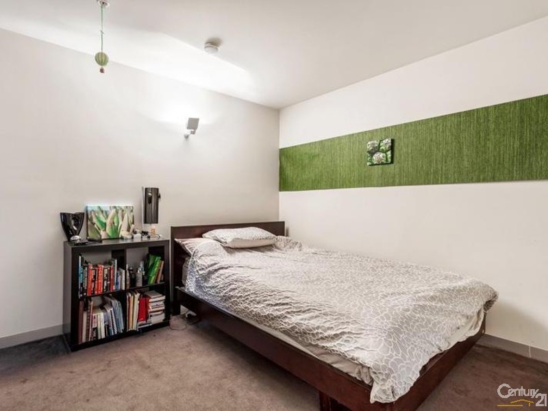 207/2 Rouse Street, Port Melbourne VIC 3207