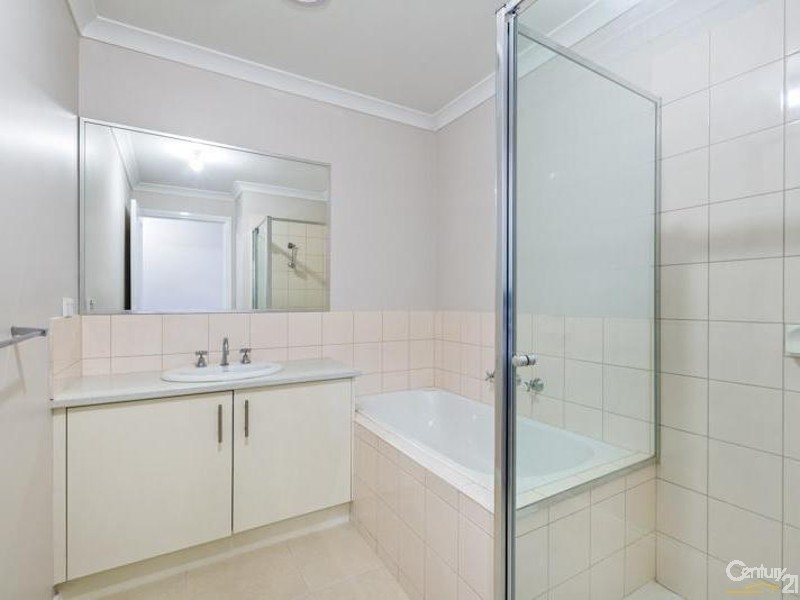 13 SUNNY LANE, Point Cook VIC 3030