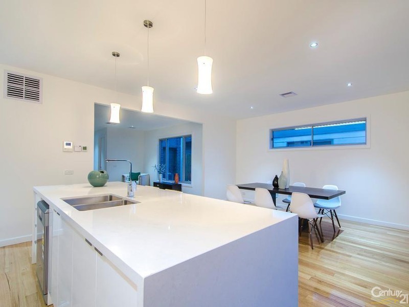 77 Watt Street, South Kingsville VIC 3015