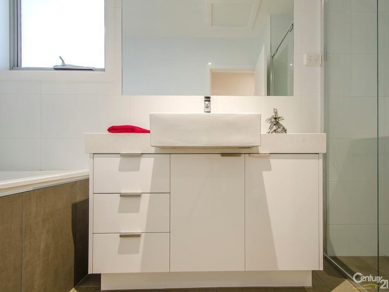 77 Watt Street, South Kingsville VIC 3015