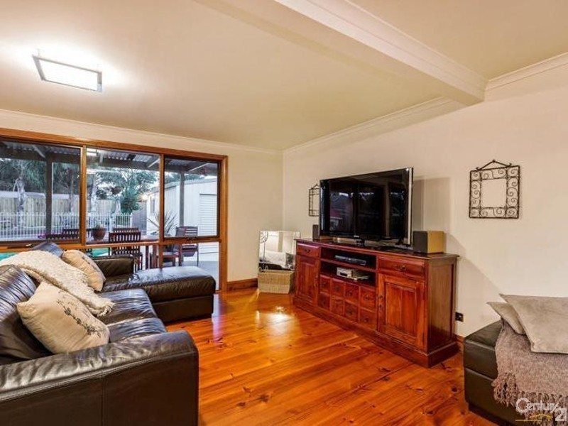 30 Linnet Street, Altona VIC 3018