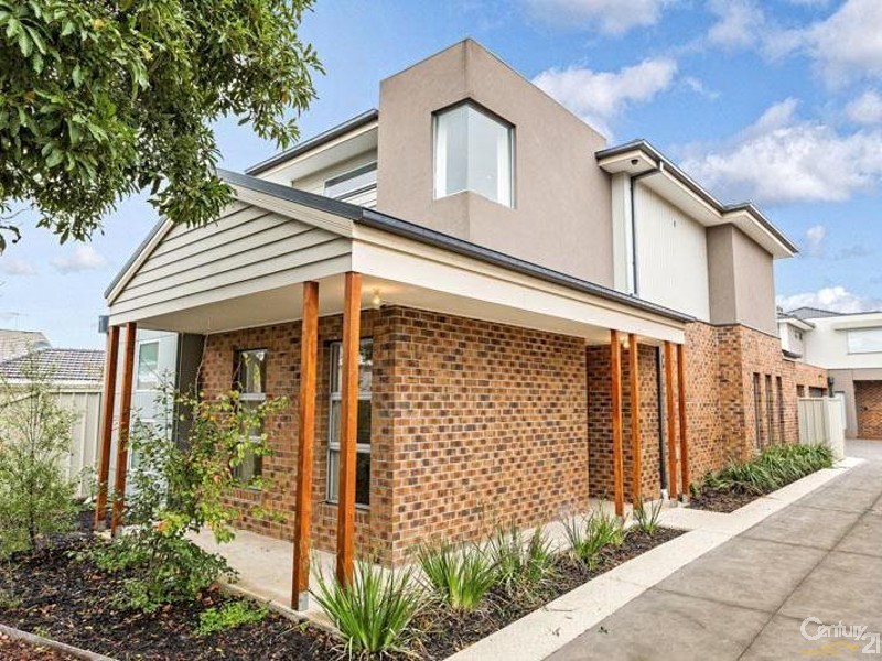 2/31 MADDOX ROAD, Newport VIC 3015