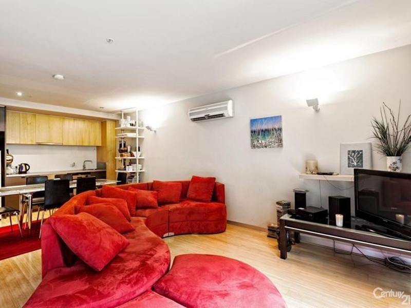 207/2 Rouse St, Port Melbourne VIC 3207