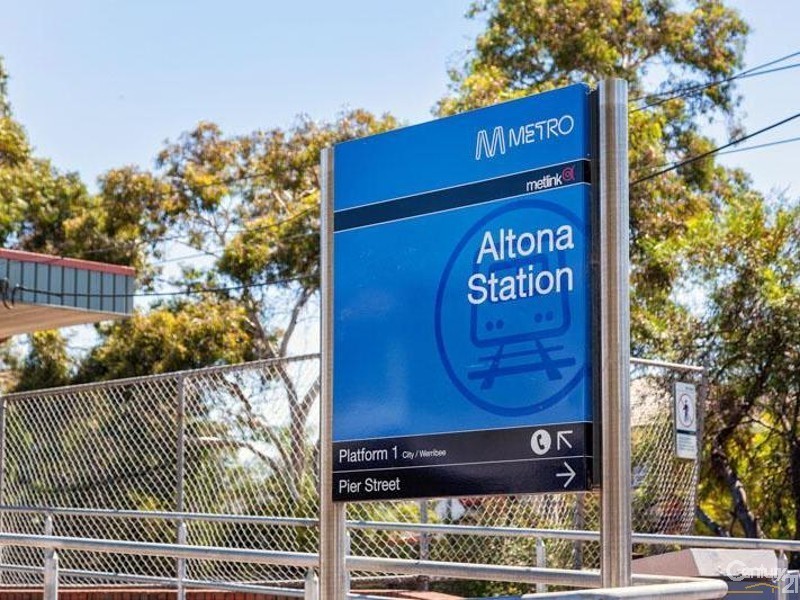 49 Romawi Street, Altona VIC 3018