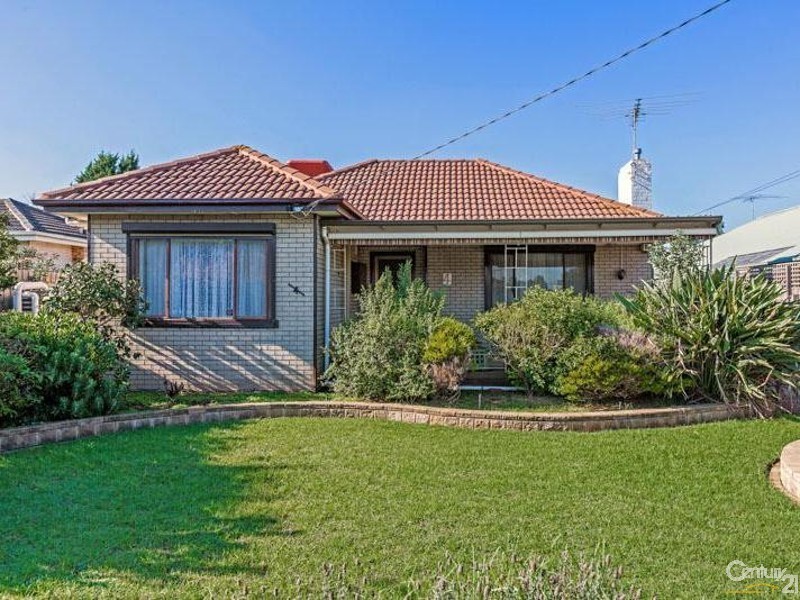 4 Isla Avenue, Glenroy VIC 3046