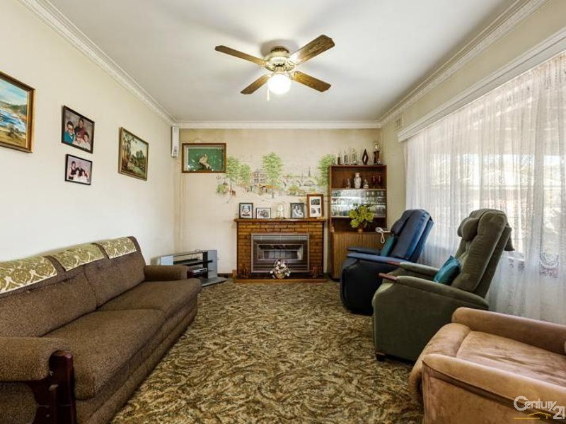 4 Isla Avenue, Glenroy VIC 3046