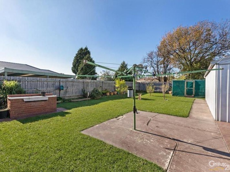 4 Isla Avenue, Glenroy VIC 3046