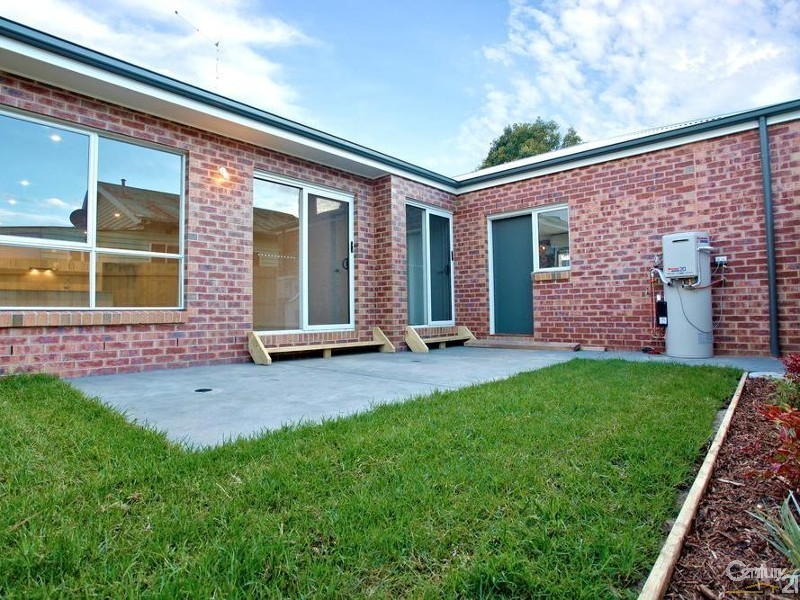 3/5 Woorayl Street, Hamlyn Heights VIC 3215
