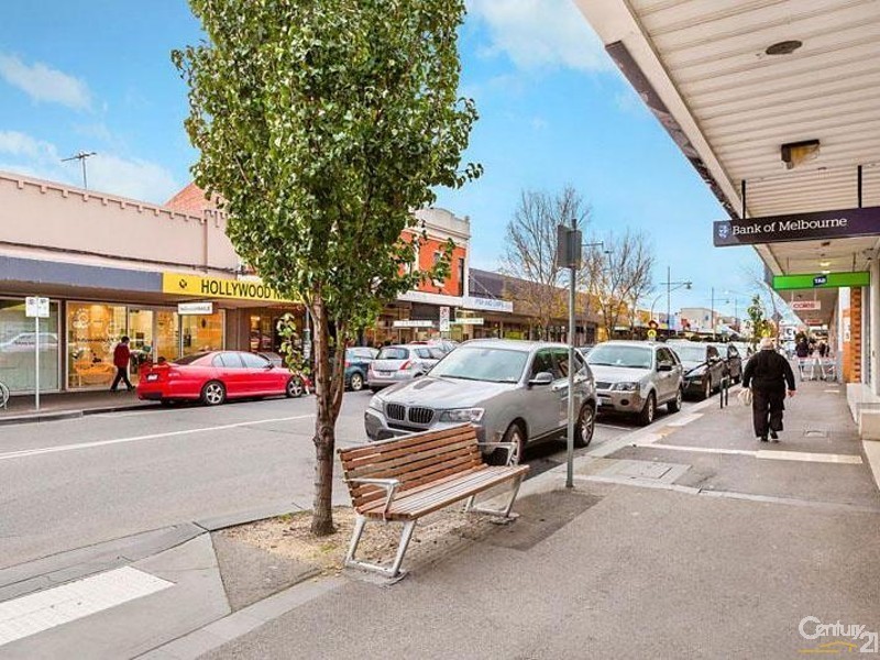 18 Lenore Crescent, Williamstown VIC 3016