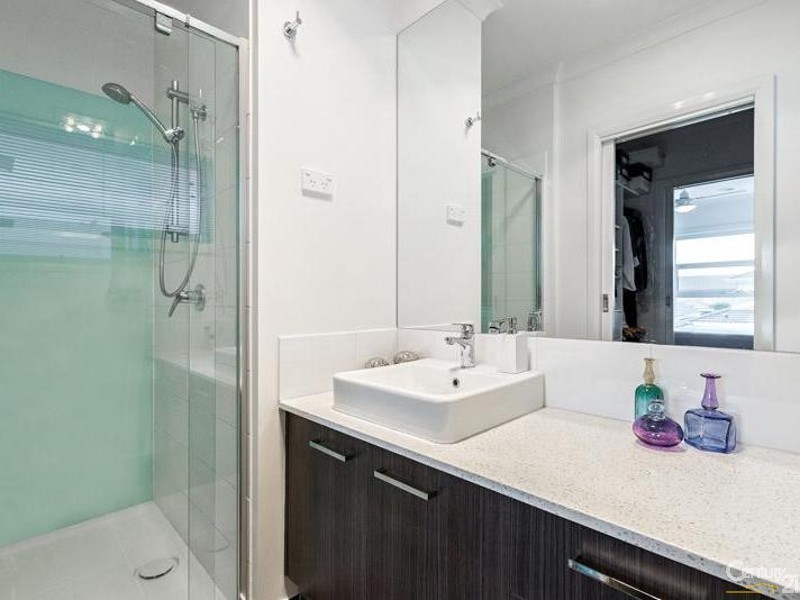 96 Fourth Avenue, Altona North VIC 3025