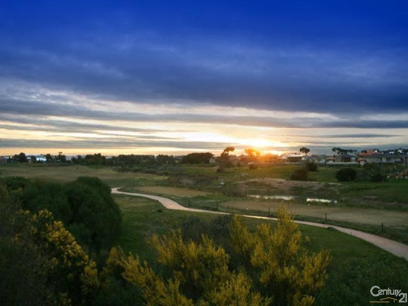 26/1 GREG NORMAN DRIVE, Sanctuary Lakes VIC 3030