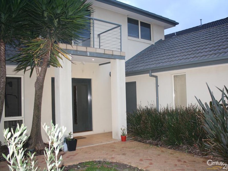 26/1 GREG NORMAN DRIVE, Sanctuary Lakes VIC 3030