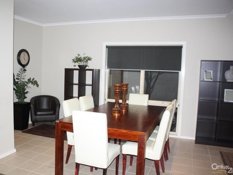 26/1 GREG NORMAN DRIVE, Sanctuary Lakes VIC 3030