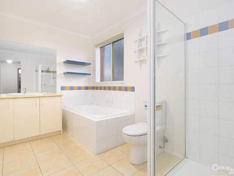 11 FIONA COURT, Werribee VIC 3030