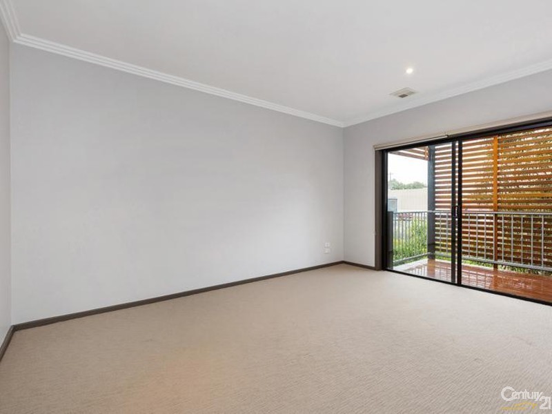 9/119 Blackshaws Road, Newport VIC 3015
