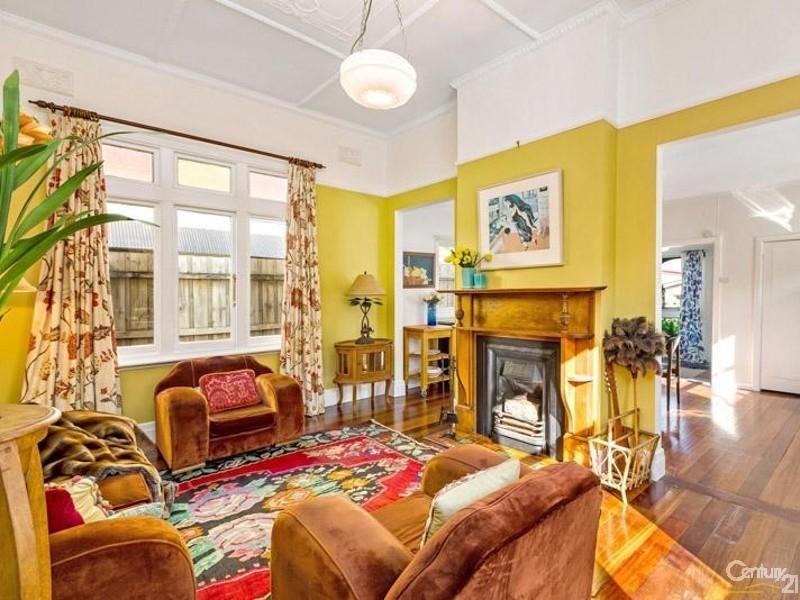 111 River Street, Newport VIC 3015