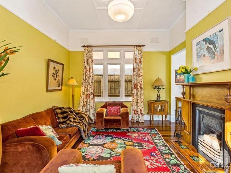 111 River Street, Newport VIC 3015