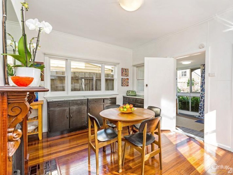 111 River Street, Newport VIC 3015