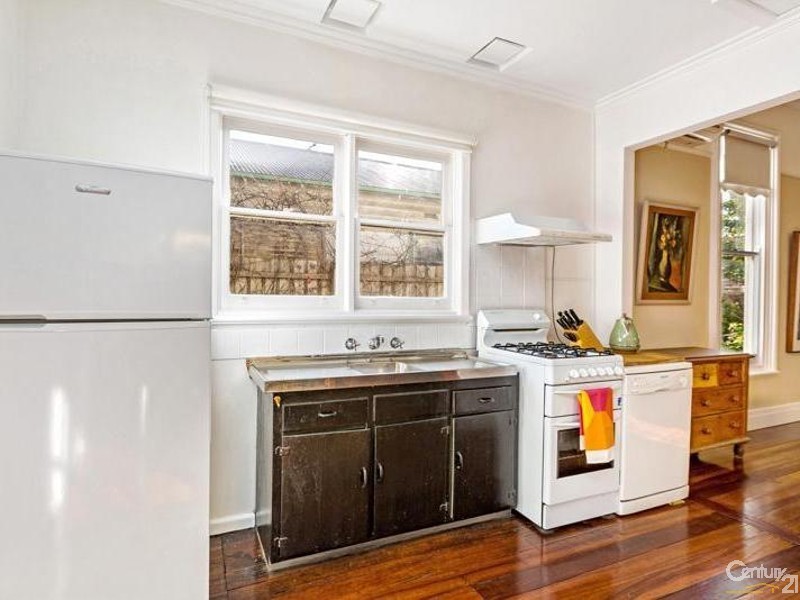 111 River Street, Newport VIC 3015