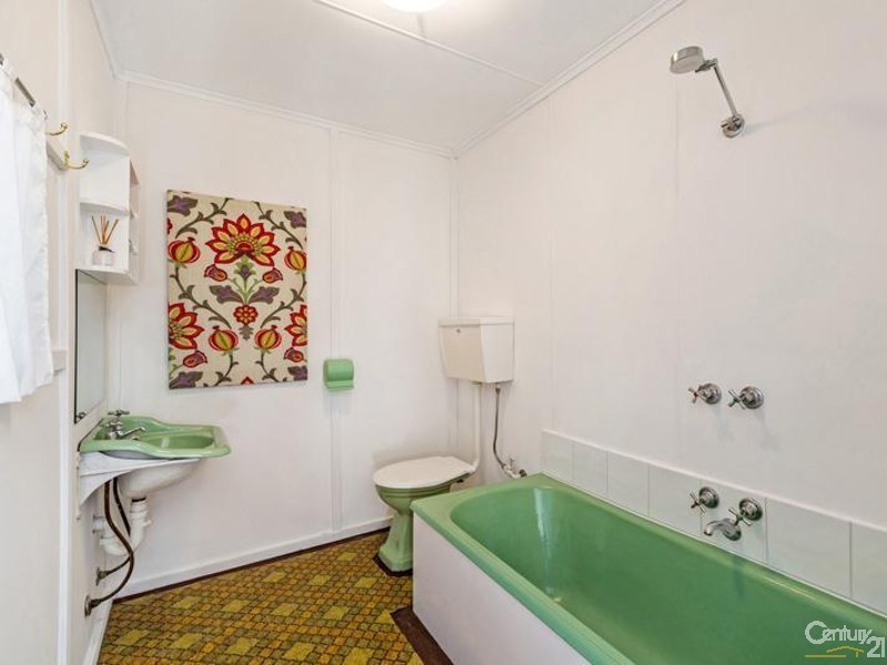 111 River Street, Newport VIC 3015