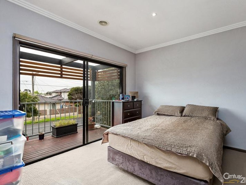1/119 Blackshaws Road, Newport VIC 3015