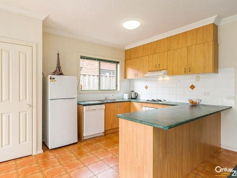 76 SHAFTSBURY BLV, Point Cook VIC 3030