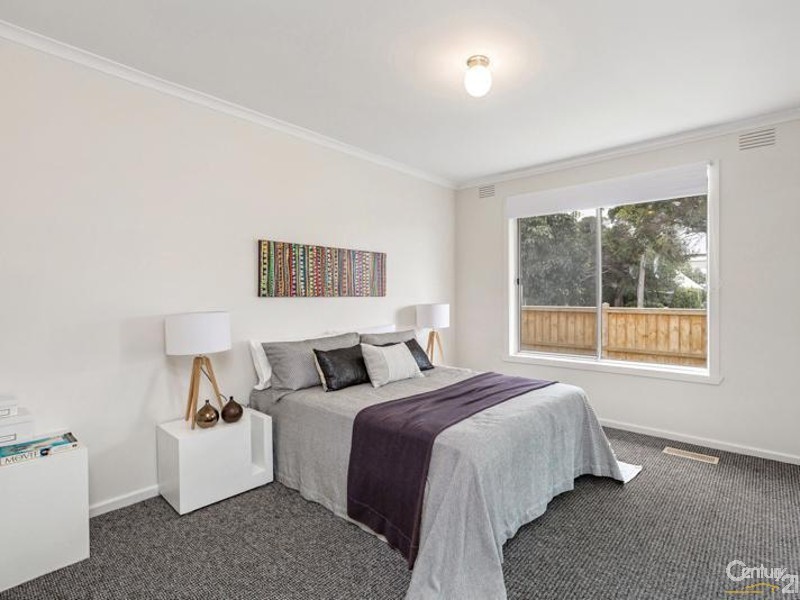 1/93 Blackshaws Road, Newport VIC 3015