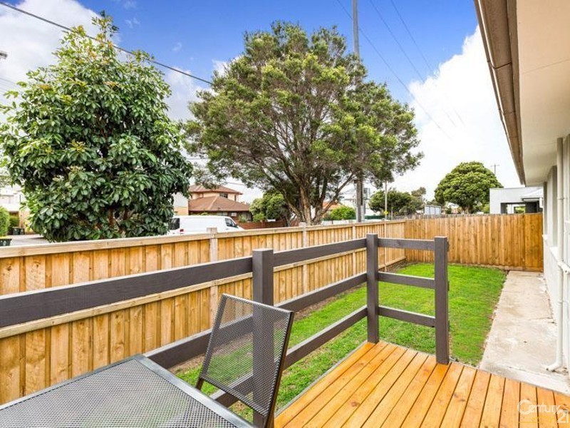 1/93 Blackshaws Road, Newport VIC 3015